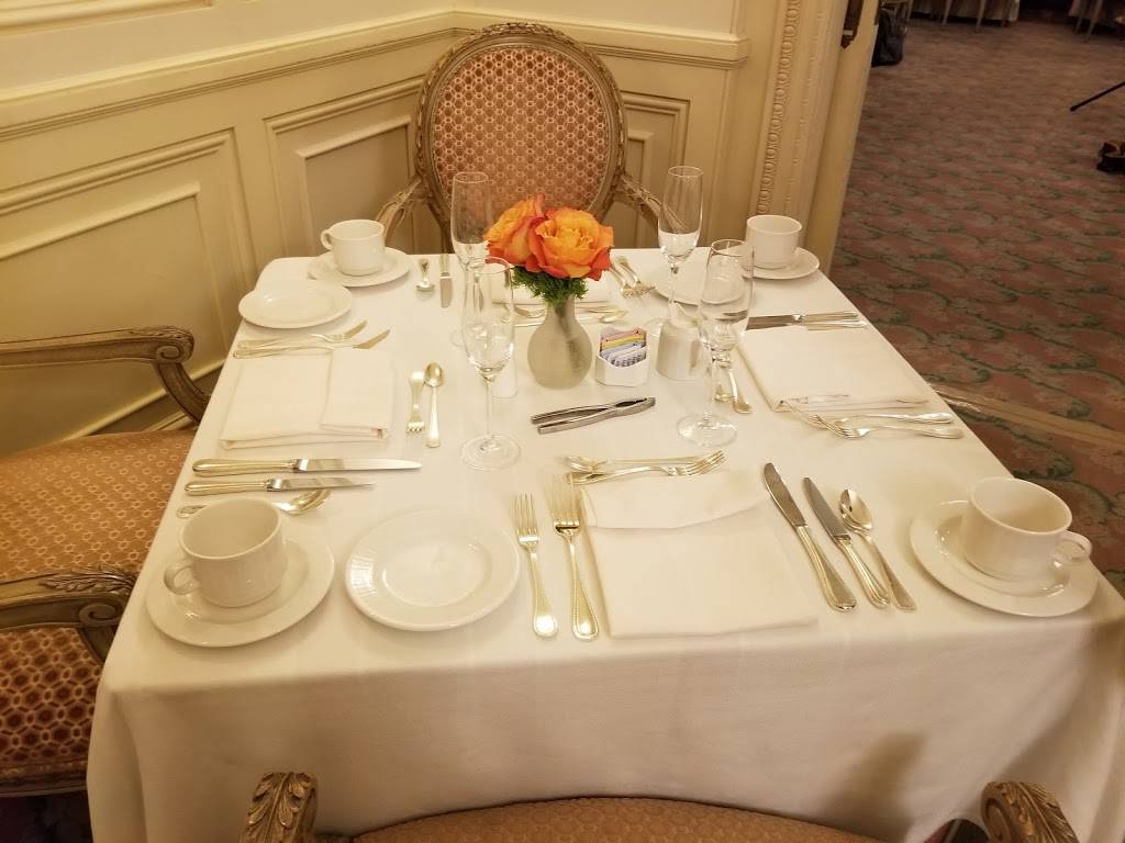 Fontainebleau Restaurant | restaurant | 1055 2nd Ave, San Diego, CA 92101, USA | 6192381818 OR +1 619-238-1818