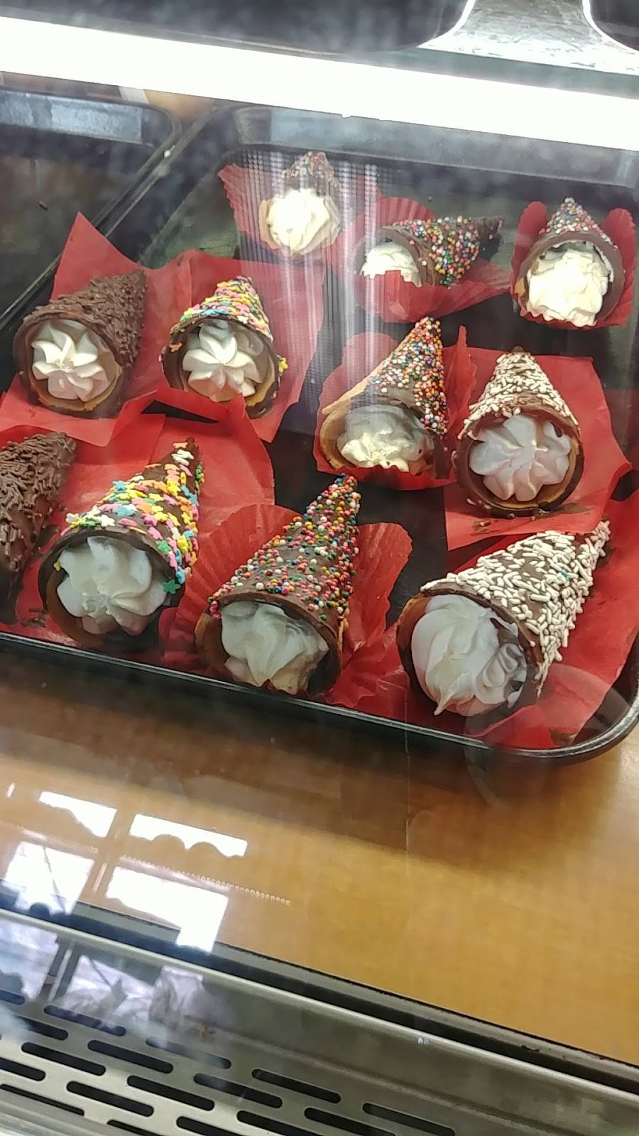 La Adelita | restaurant | 4000 Pico Blvd, Los Angeles, CA 90019, USA | 3237375563 OR +1 323-737-5563