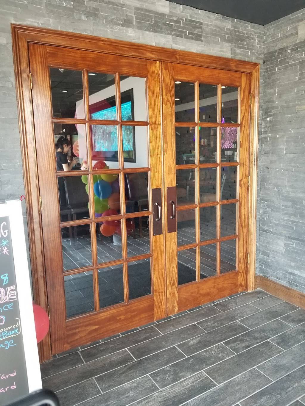 Sakana Hibachi Sushi and Bar | restaurant | 275 New State Hwy, Raynham, MA 02767, USA | 5088808660 OR +1 508-880-8660