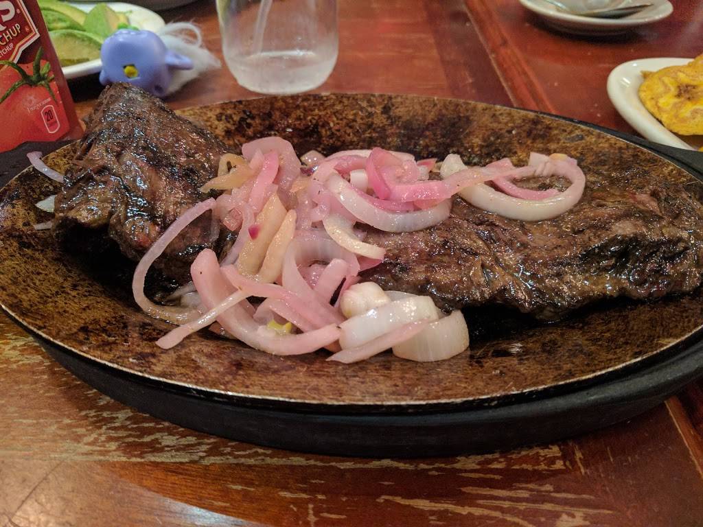 El Conde Nuevo | restaurant | 3734, 4139 Broadway, New York, NY 10033, USA | 2127813231 OR +1 212-781-3231