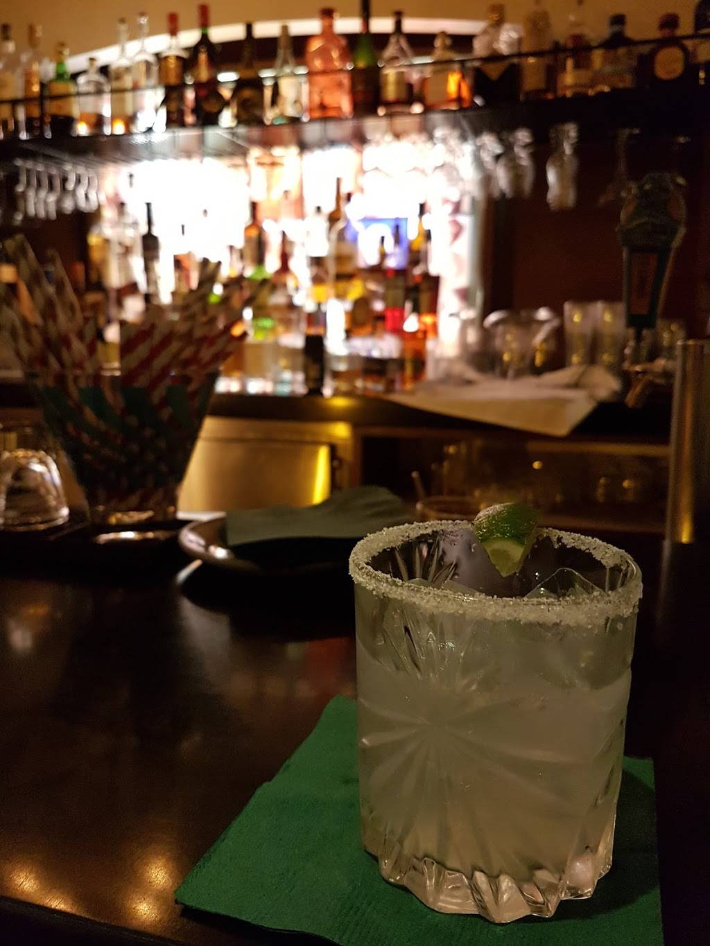 Highview Food & Drink | restaurant | 166 High St, Southampton, ON N0H 2L0, Canada | 5194834003 OR +1 519-483-4003