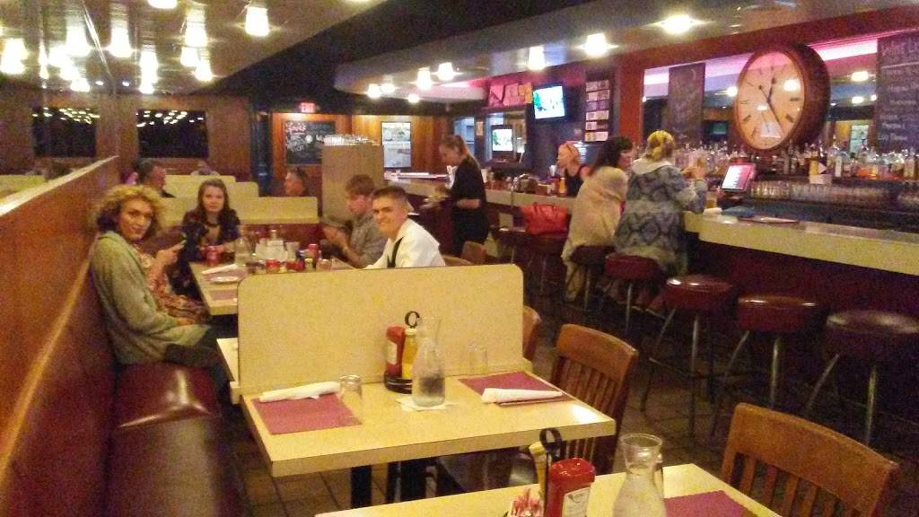 Louies Restaurant | restaurant | 1009 North Ave, Waukegan, IL 60085, USA | 8472440101 OR +1 847-244-0101