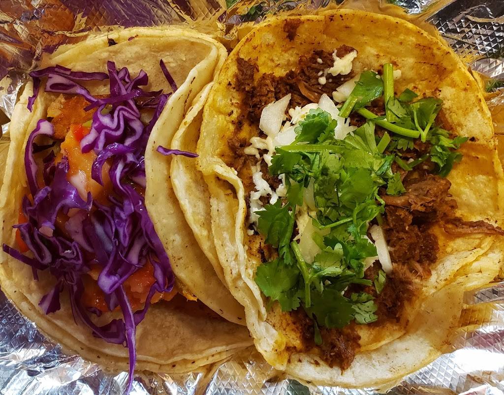 Dos Locos Tacos | restaurant | 10337 Joseph Campau Ave, Hamtramck, MI 48212, USA | 3138726838 OR +1 313-872-6838