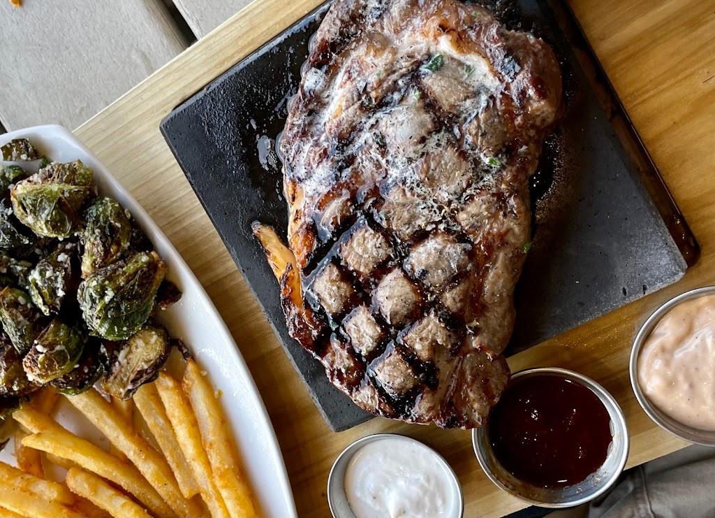 Lake Bluff Grille | restaurant | 2801 Lakeshore Dr, Muskegon, MI 49441, USA | 2317553737 OR +1 231-755-3737