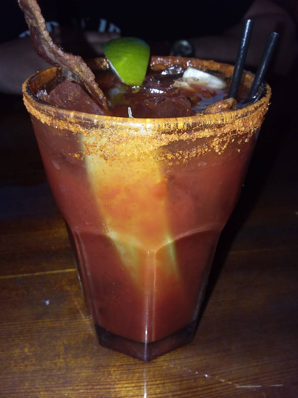 Hooters | restaurant | 1423 Riverchase Blvd, Rock Hill, SC 29732, USA | 8039804300 OR +1 803-980-4300