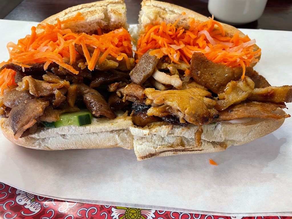 Phở Saigon Noodle & Grill | restaurant | 1753 S Hill St, Los Angeles, CA 90015, USA | 2137460746 OR +1 213-746-0746