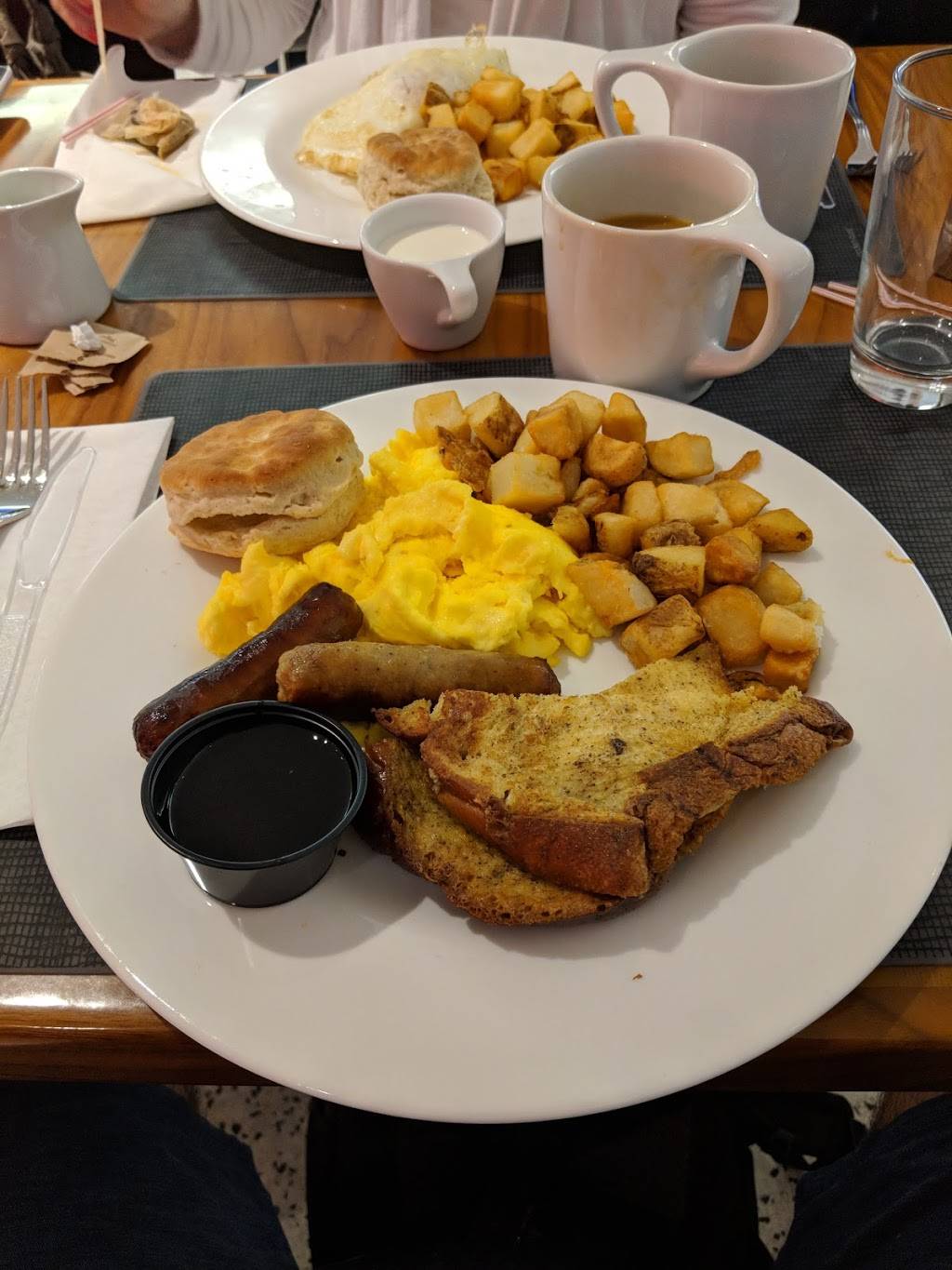 5ive Steak | restaurant | 1 J F K Airport, Jamaica, NY 11430, USA | 7186566210 OR +1 718-656-6210