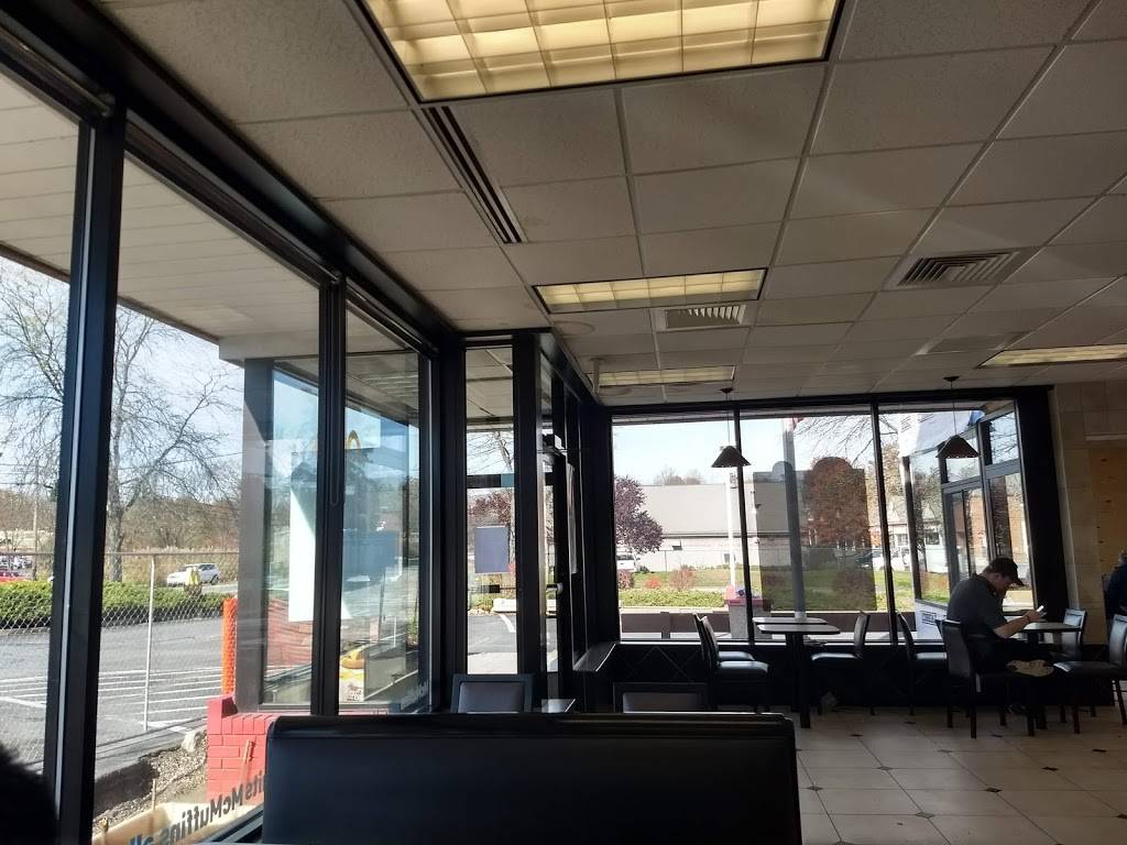 McDonalds | cafe | 2358 NY-52, Pine Bush, NY 12566, USA | 8457449910 OR +1 845-744-9910