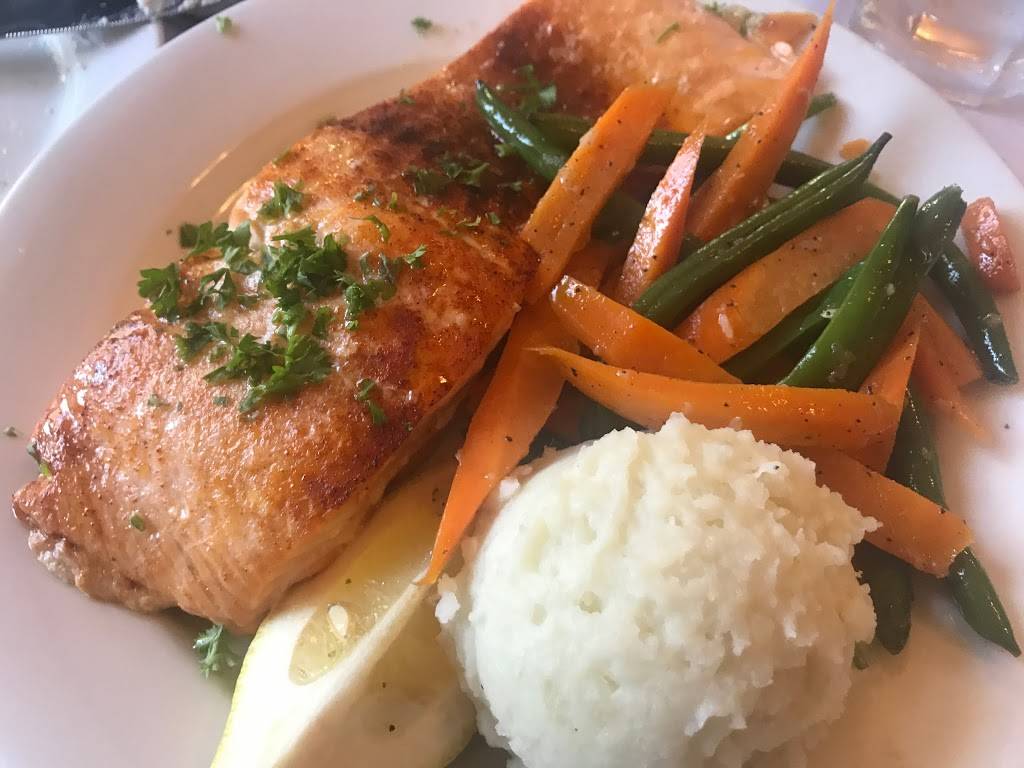 Donovans | restaurant | 21416 41st Ave, Bayside, NY 11361, USA | 7184235353 OR +1 718-423-5353