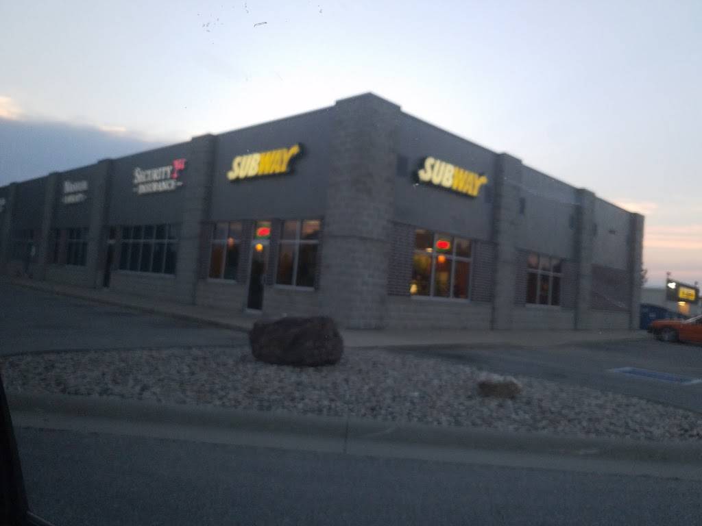 Subway Restaurants | restaurant | 80 Amherst Blvd Suite 100 Cedar River, Valley Plaza, Nashua, IA 50658, USA | 6414354432 OR +1 641-435-4432