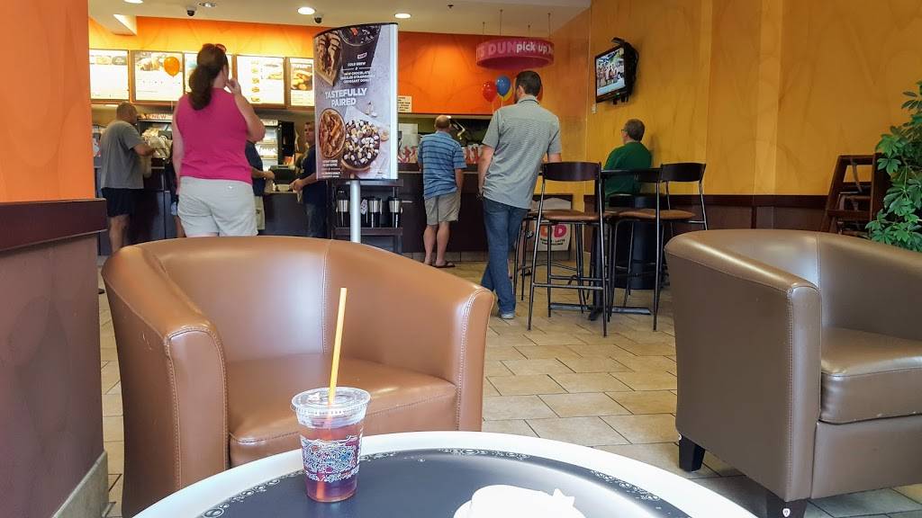 Dunkin | bakery | 66 E Main St #68, Georgetown, MA 01833, USA | 9783526394 OR +1 978-352-6394