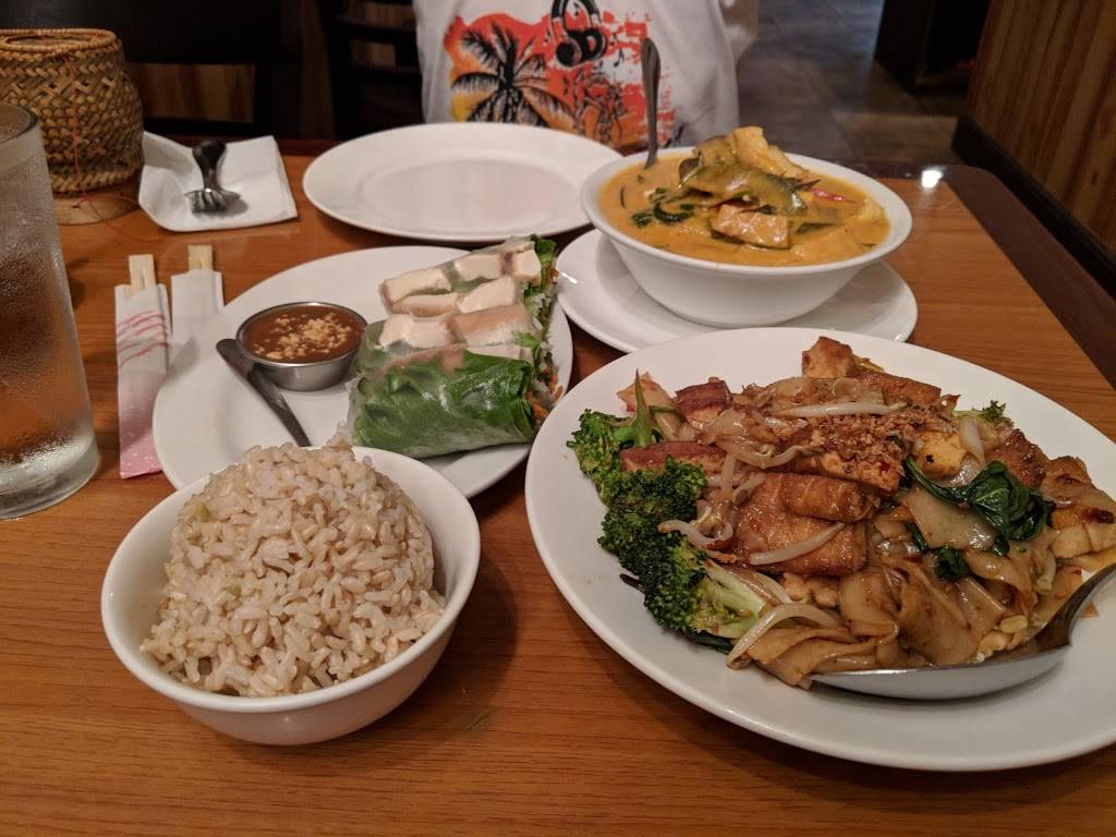 Thai Village | restaurant | 94-1040 Waipio Uka St #13, Waipahu, HI 96797, USA | 8086782878 OR +1 808-678-2878