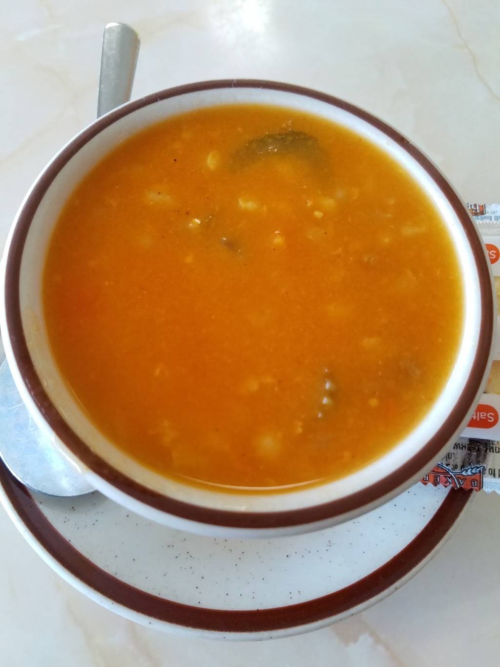 Noras Restaurant | restaurant | 1244, 417 E Lake St, Horicon, WI 53032, USA | 9204854493 OR +1 920-485-4493