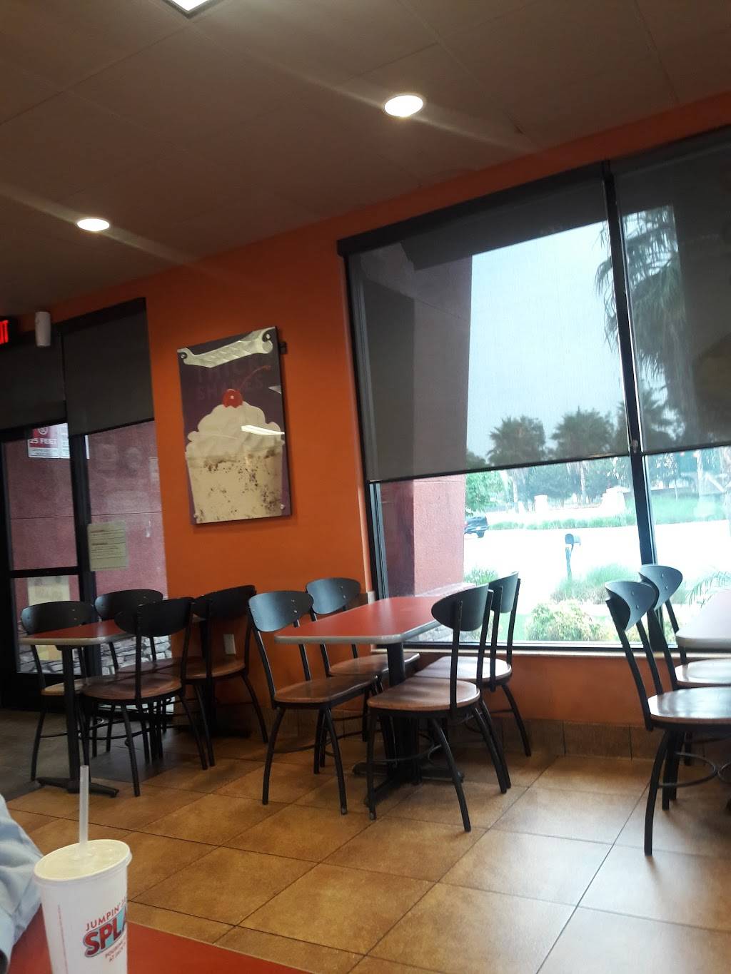 Jack in the Box | restaurant | 4860 La Sierra Ave, Riverside, CA 92505, USA | 9515096943 OR +1 951-509-6943