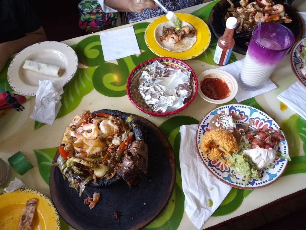 El Tenampa | restaurant | 11242 S Orange Blossom Trail, Orlando, FL 32837, USA | 4078509499 OR +1 407-850-9499