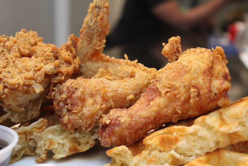 Staxx-Kvv Kitchen & Bar | restaurant | 1233.5 Dillon Rd, Burlington, ON L7M 1K6, Canada | 2897752215 OR +1 289-775-2215