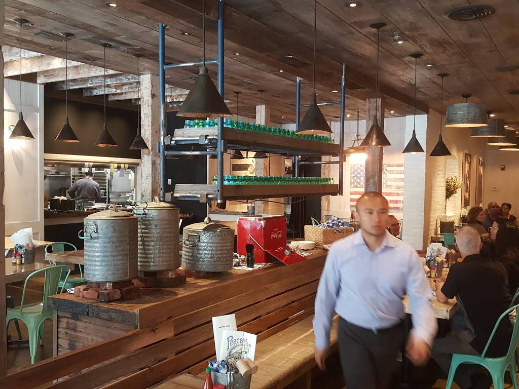 Peacemaker Lobster & Crab | restaurant | 1831 Sidney St, St. Louis, MO 63104, USA | 3147728858 OR +1 314-772-8858