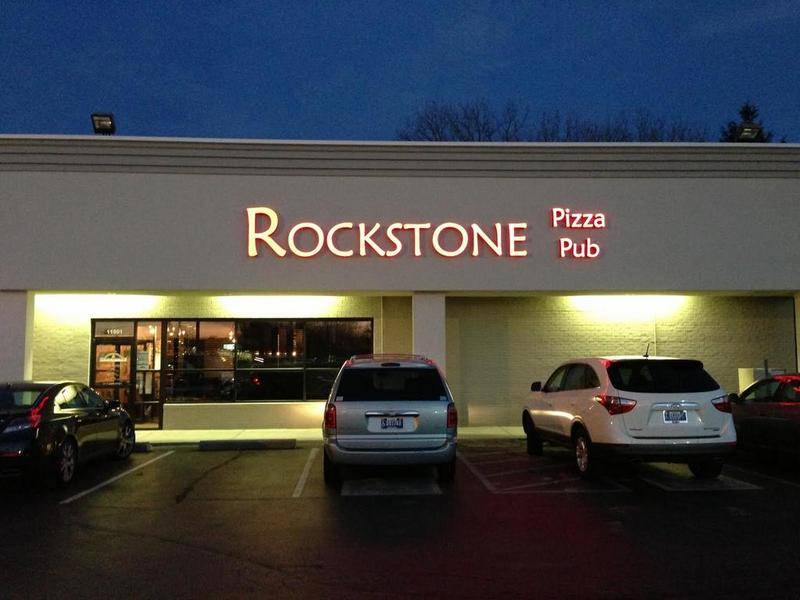 Rockstone Pizzeria & Pub in Fishers | restaurant | 11501 Allisonville Rd, Fishers, IN 46038, USA | 3172889761 OR +1 317-288-9761
