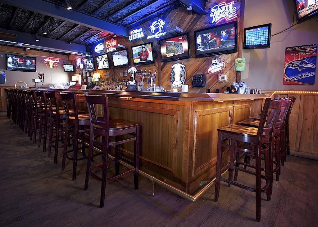 Riverbay Roadhouse | restaurant | 1374 Cape St Claire Rd, Annapolis, MD 21409, USA | 4107572919 OR +1 410-757-2919