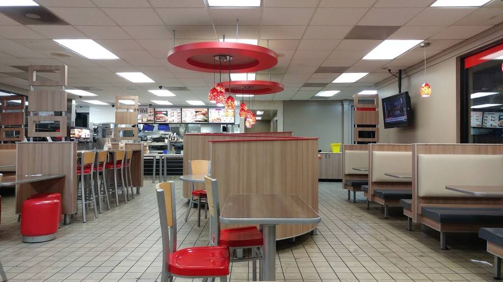 Burger King | restaurant | 2600 Long Beach Boulevard, Long Beach, CA 90806, USA | 5624243593 OR +1 562-424-3593