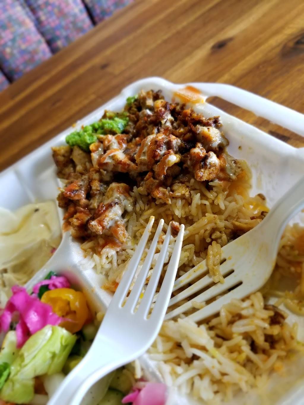 Baraka Shawarma | restaurant | 86 Niagara St, St. Catharines, ON L2R 4L2, Canada | 9059885555 OR +1 905-988-5555