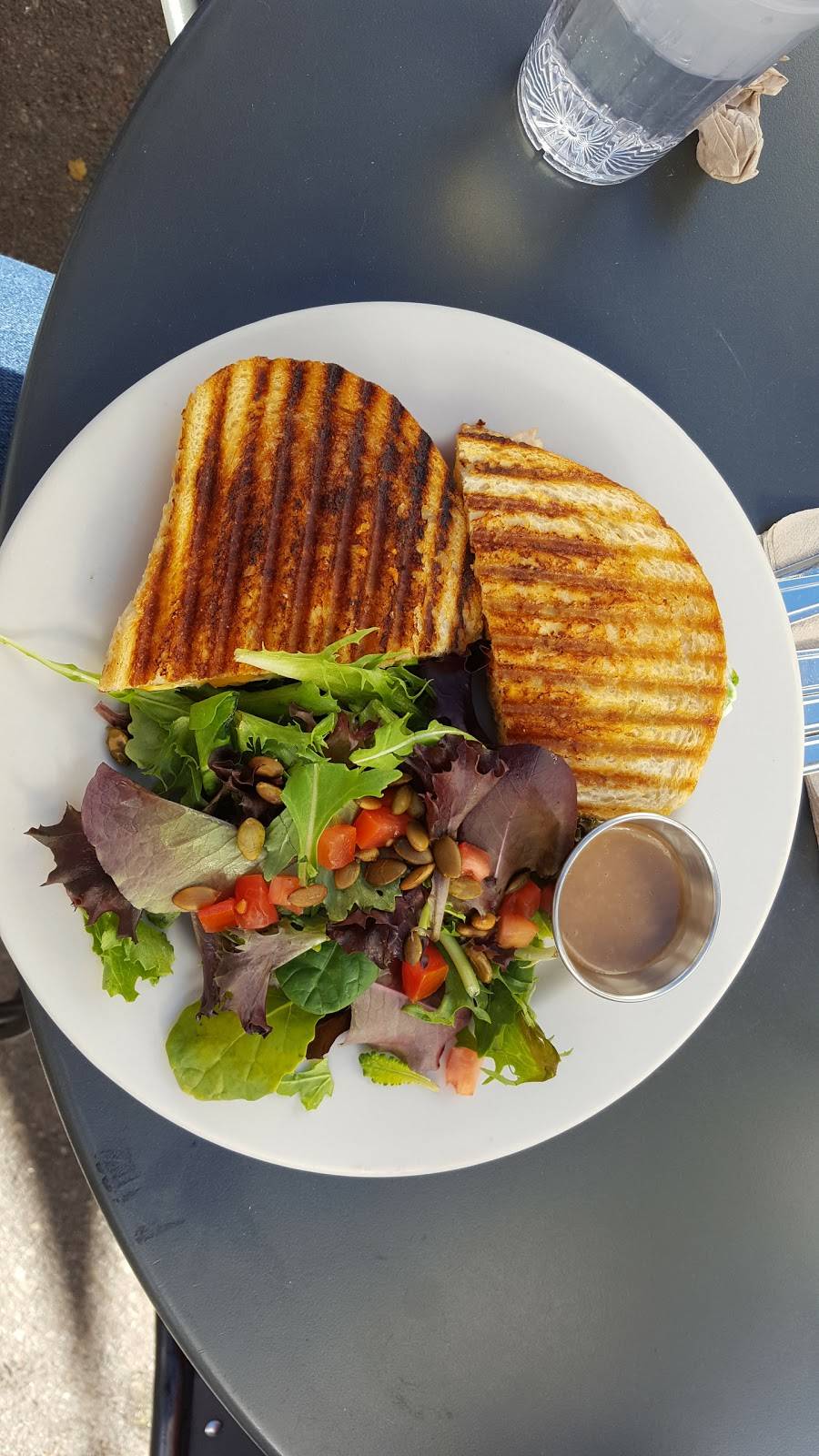 Crushcakes & Café | cafe | 4945 Carpinteria Ave, Carpinteria, CA 93013, USA | 8056844300 OR +1 805-684-4300