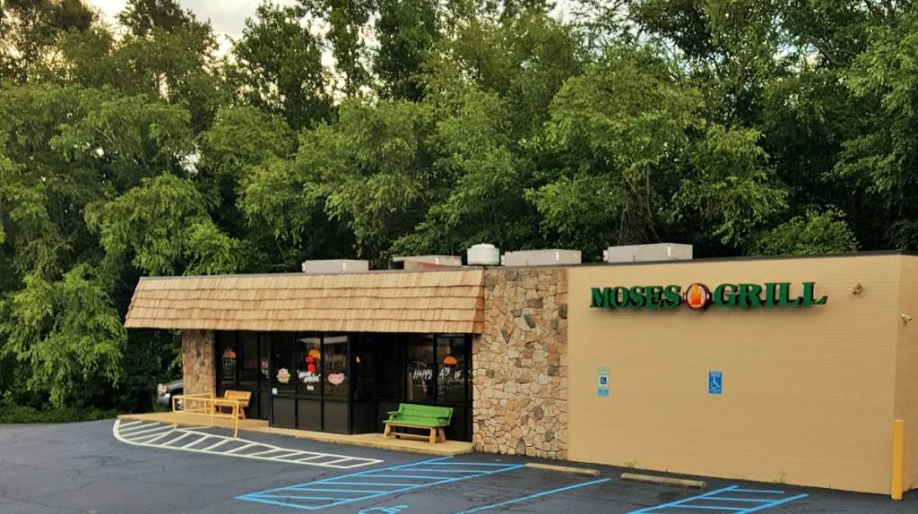 Moses Grill | restaurant | 2829 Gentry Memorial Hwy, Pickens, SC 29671, USA | 8645070301 OR +1 864-507-0301