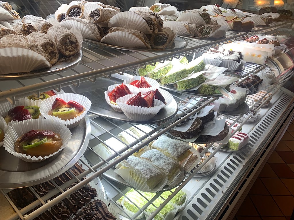 New Yasmeen Bakery | restaurant | 13900 W Warren Ave, Dearborn, MI 48126, USA | 3135826035 OR +1 313-582-6035