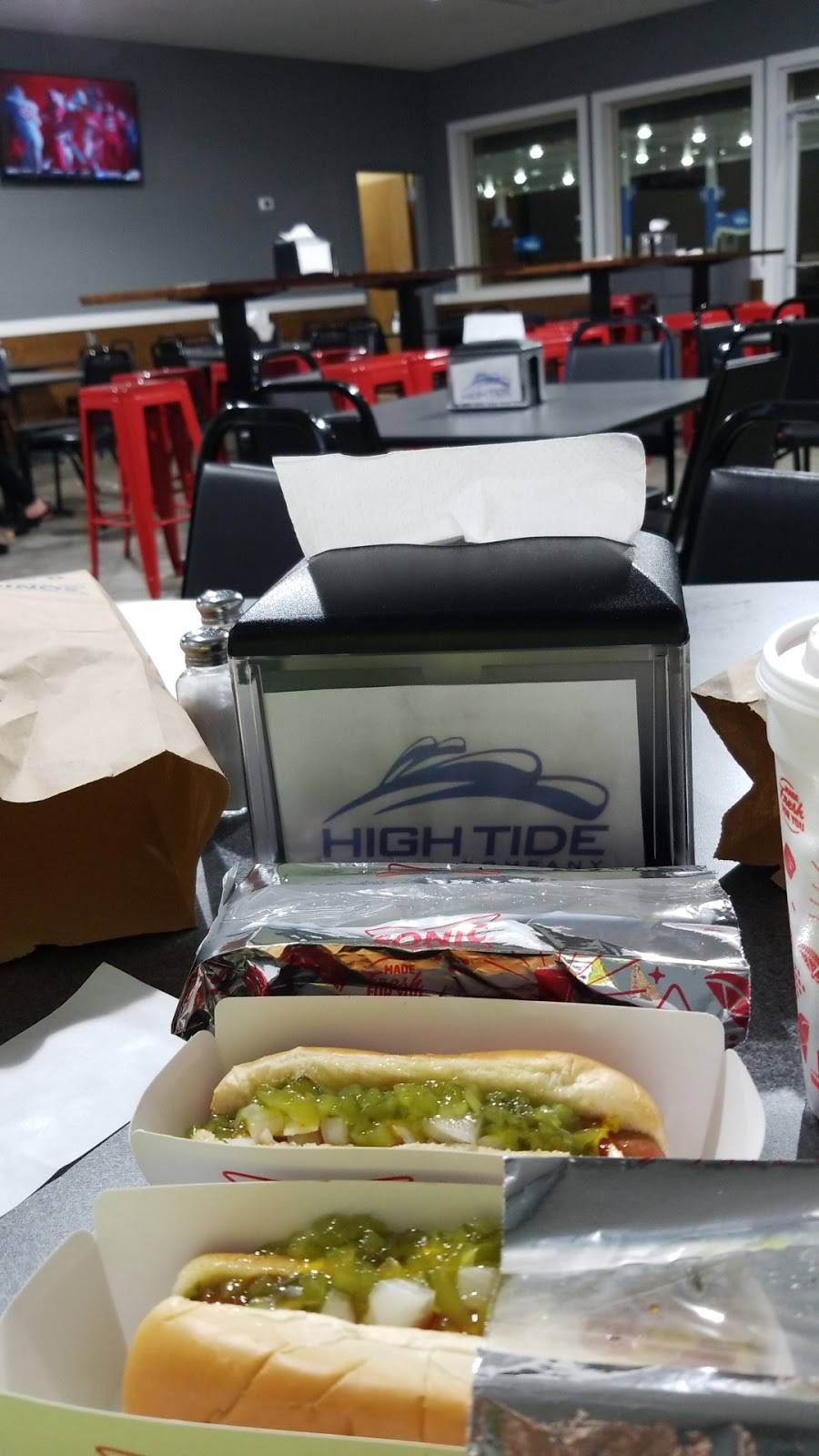 Sonic Drive-In | restaurant | 15 Russell Ave, Warrior, AL 35180, USA | 2055436927 OR +1 205-543-6927