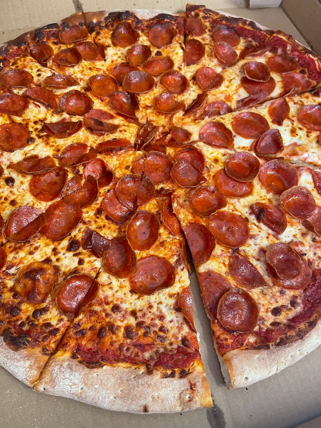 Tahoes Pizza | restaurant | 1205 Plaza Ave, Escalon, CA 95320, USA | 2098386611 OR +1 209-838-6611