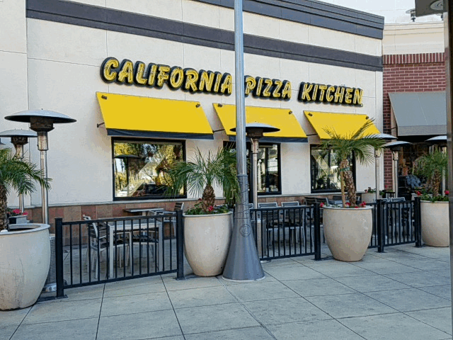 California Pizza Kitchen at Temecula | restaurant | 40820 Winchester Rd STE 1000, Temecula, CA 92591, USA | 9512960575 OR +1 951-296-0575