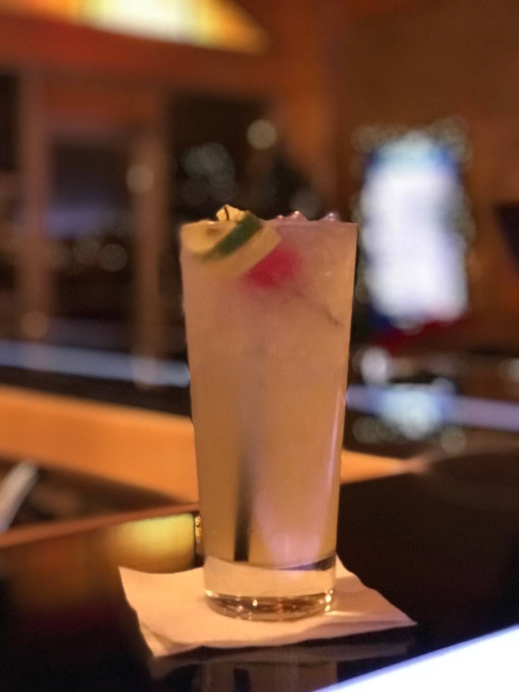 Scene 1 Restaurant and Lounge | restaurant | 5526 W North Ave, Milwaukee, WI 53208, USA | 4143234321 OR +1 414-323-4321