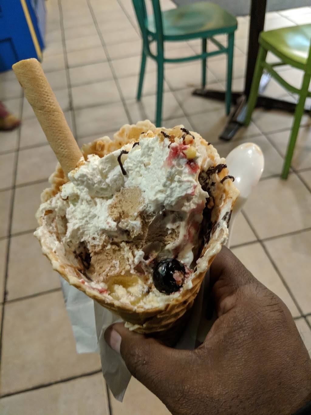 Screamin Mimis Ice Cream | restaurant | 6902 Sebastopol Ave, Sebastopol, CA 95472, USA | 7078235902 OR +1 707-823-5902