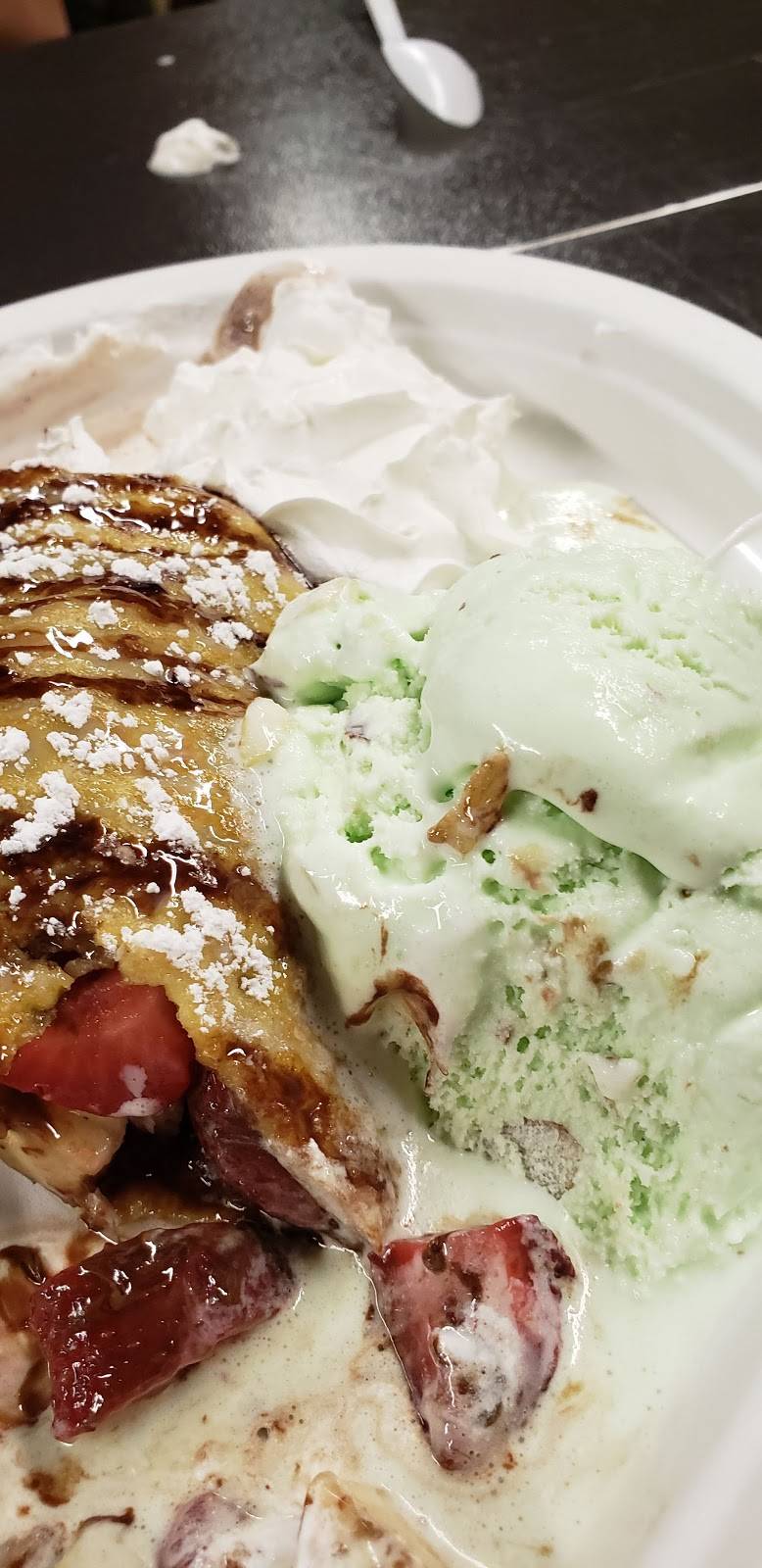 United Paleteria y Neveria | restaurant | 137 Pelton Center Way, San Leandro, CA 94577, USA | 5106779237 OR +1 510-677-9237