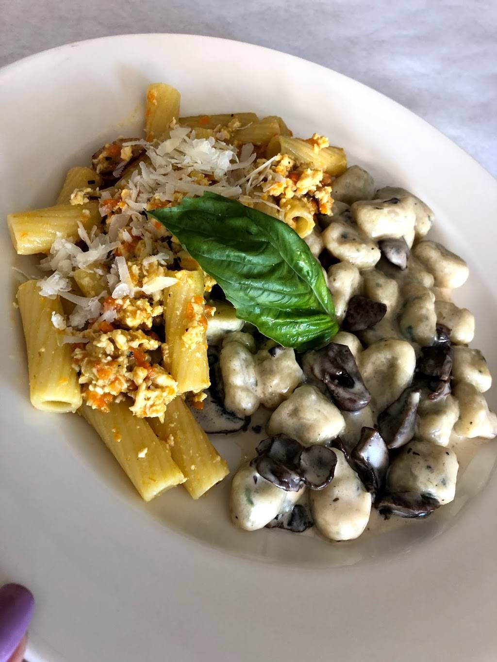 Gio Cucina Napoletana | meal delivery | 2919, 15826 Ventura Blvd 2nd floor, Encino, CA 91436, USA | 8189057446 OR +1 818-905-7446