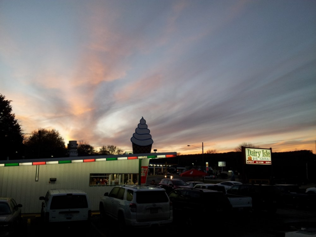 Dairy Isle & Grill | restaurant | 502 W Main St, Steelville, MO 65565, USA | 5737755388 OR +1 573-775-5388