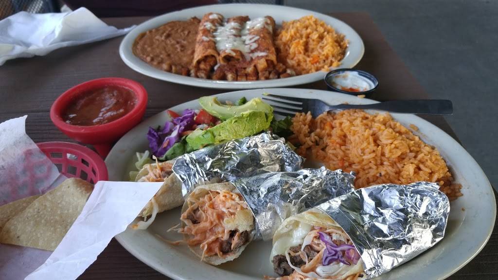 Sombrero | restaurant | 2095 U.S. 69 Access Rd, Nederland, TX 77627, USA | 4098531605 OR +1 409-853-1605