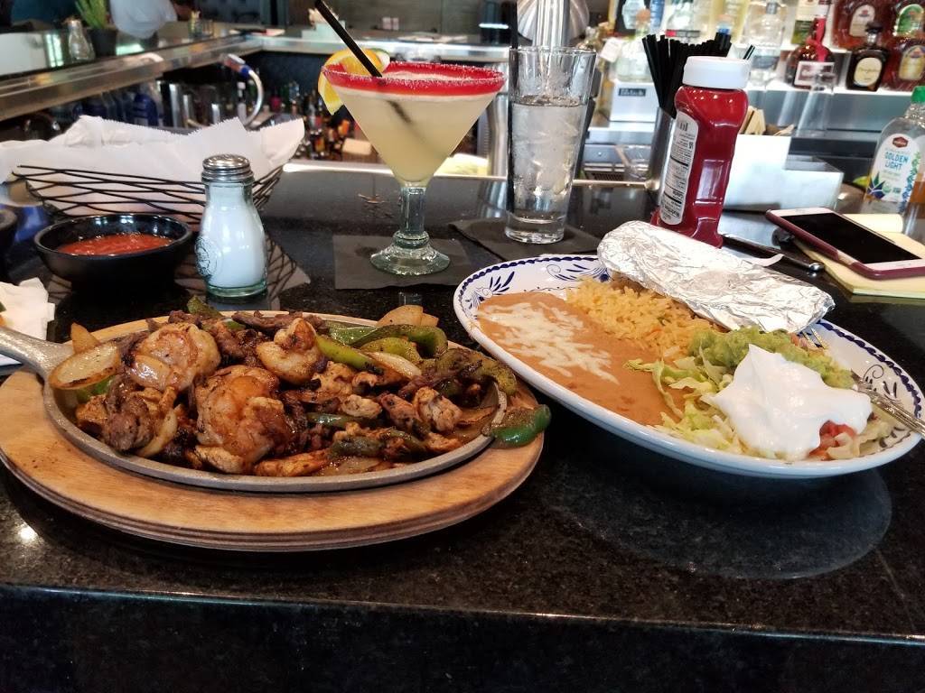 Campestre Mexican Bar and Grill | restaurant | 910 Beaumont Centre Pkwy, Lexington, KY 40513, USA | 8593687779 OR +1 859-368-7779