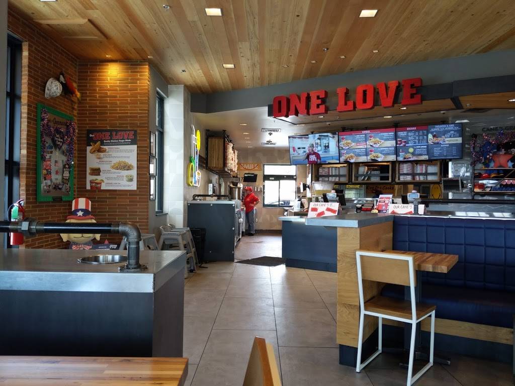 Raising Canes Chicken Fingers | meal takeaway | 200 S MacArthur Blvd, Oklahoma City, OK 73128, USA | 4059495549 OR +1 405-949-5549