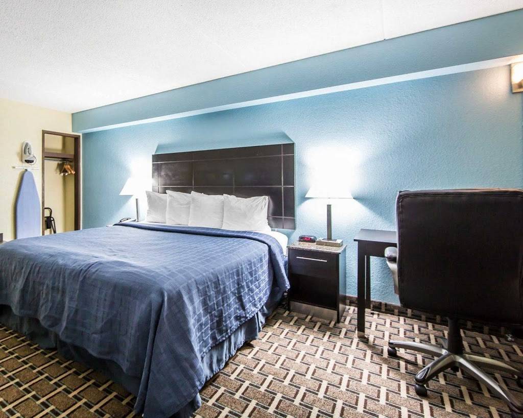 Inn & Suites | restaurant | 317 N Cedar Bluff Rd, Knoxville, TN 37923, USA | 8655318005 OR +1 865-531-8005