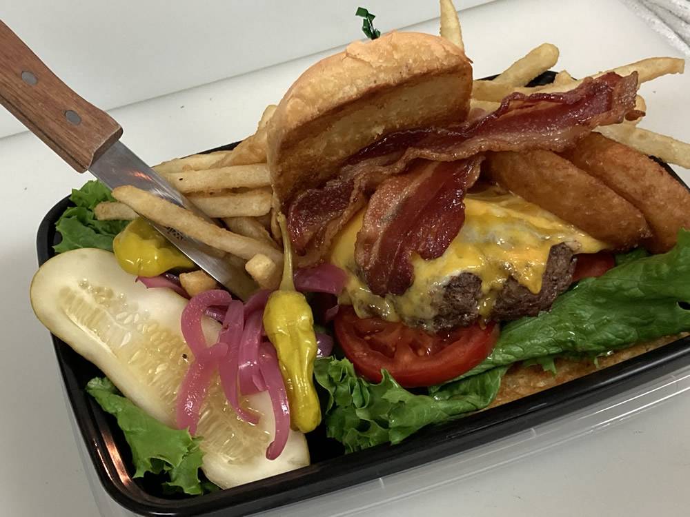 Woodys at the Airport | restaurant | 200 Fred Kane Dr, Monterey, CA 93940, USA | 8313731232 OR +1 831-373-1232