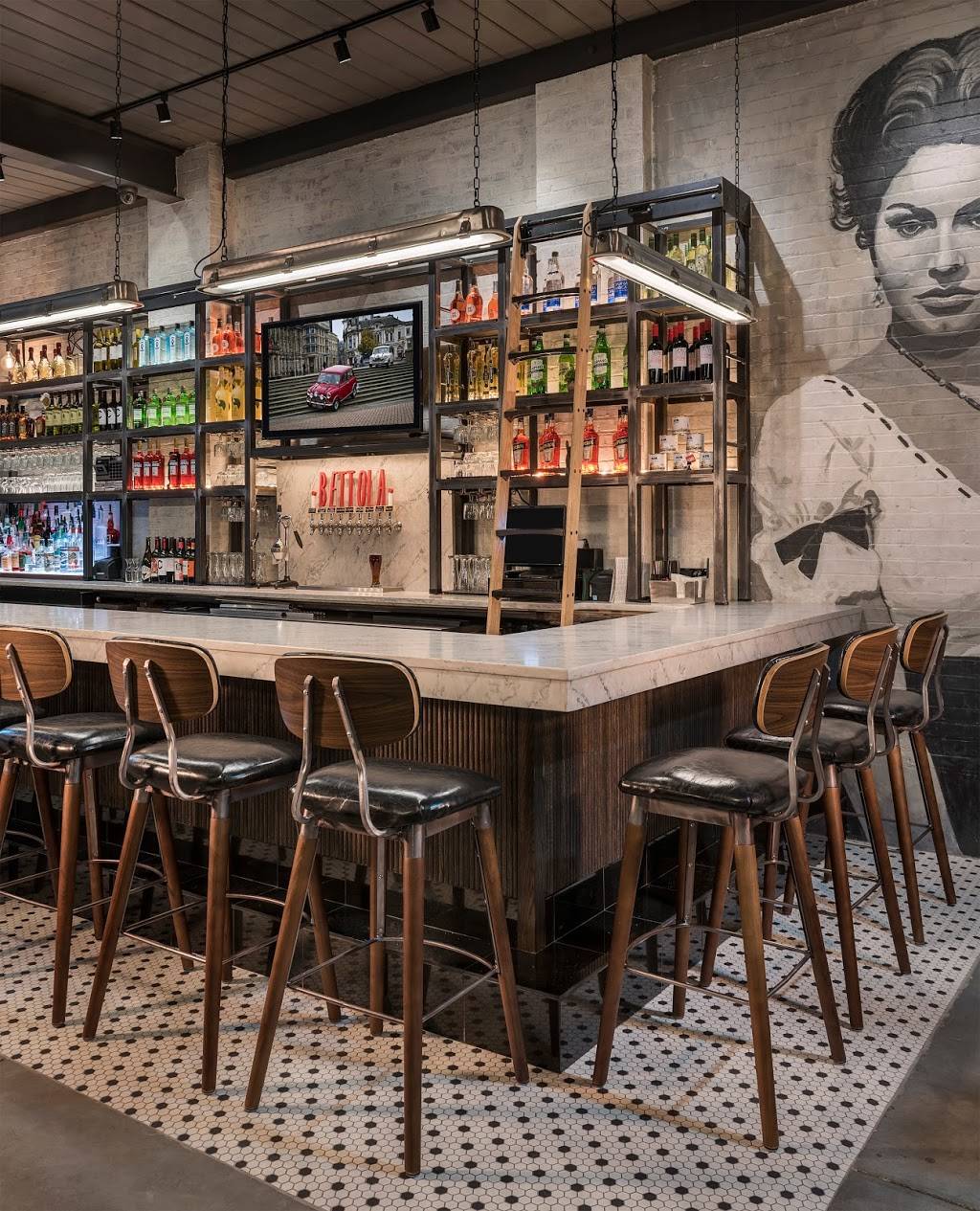 Bettola | restaurant | 44 Rolfe Square, Cranston, RI 02910, USA | 4015225222 OR +1 401-522-5222
