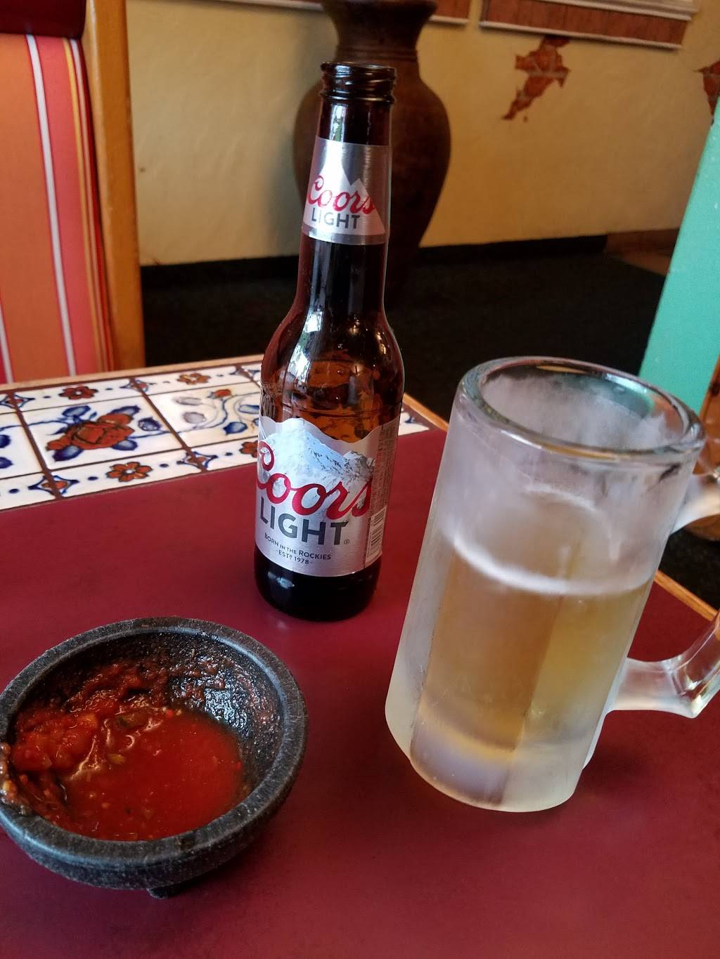 La Hacienda Mexican Restaurant | restaurant | 620 SE Everett Mall Way #200, Everett, WA 98208, USA | 4253550858 OR +1 425-355-0858