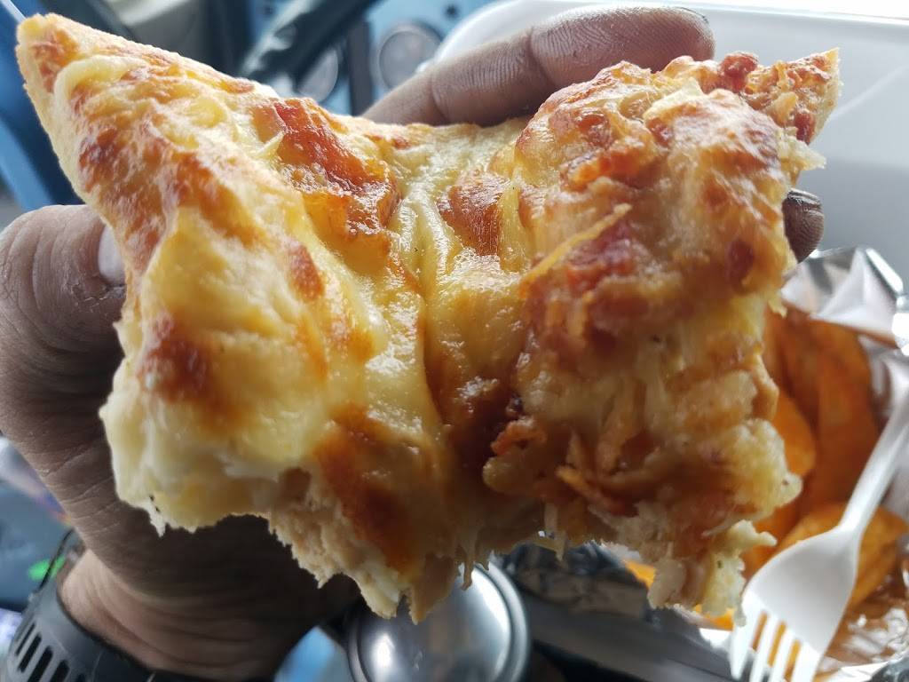 Hub Room | restaurant | 1775 Bellefontaine St, Wapakoneta, OH 45895, USA | 4197382550 OR +1 419-738-2550