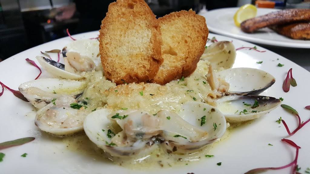 Backstreet Blues Chop House and Oyster Bar | restaurant | 6500 SW Archer Rd, Gainesville, FL 32608, USA | 3523636792 OR +1 352-363-6792