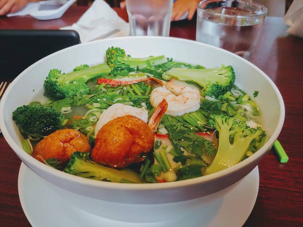 Luong-Loi Restaurant | restaurant | 111 N Main St, Wheaton, IL 60187, USA | 6306538250 OR +1 630-653-8250