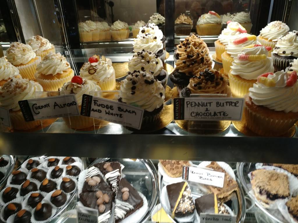 Kaufmans Bagel & Delicatessen | bakery | 4905 Dempster Street, Skokie, IL 60077, USA | 8476776190 OR +1 847-677-6190