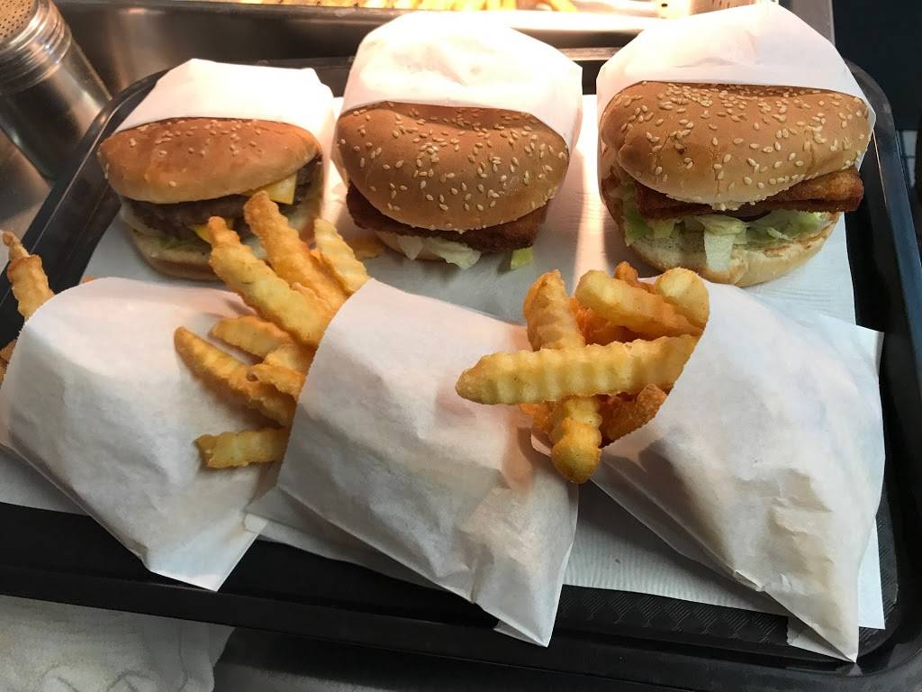 Ivanhoe Drive In | restaurant | 32841 Rd 160, Ivanhoe, CA 93235, USA | 5597982133 OR +1 559-798-2133