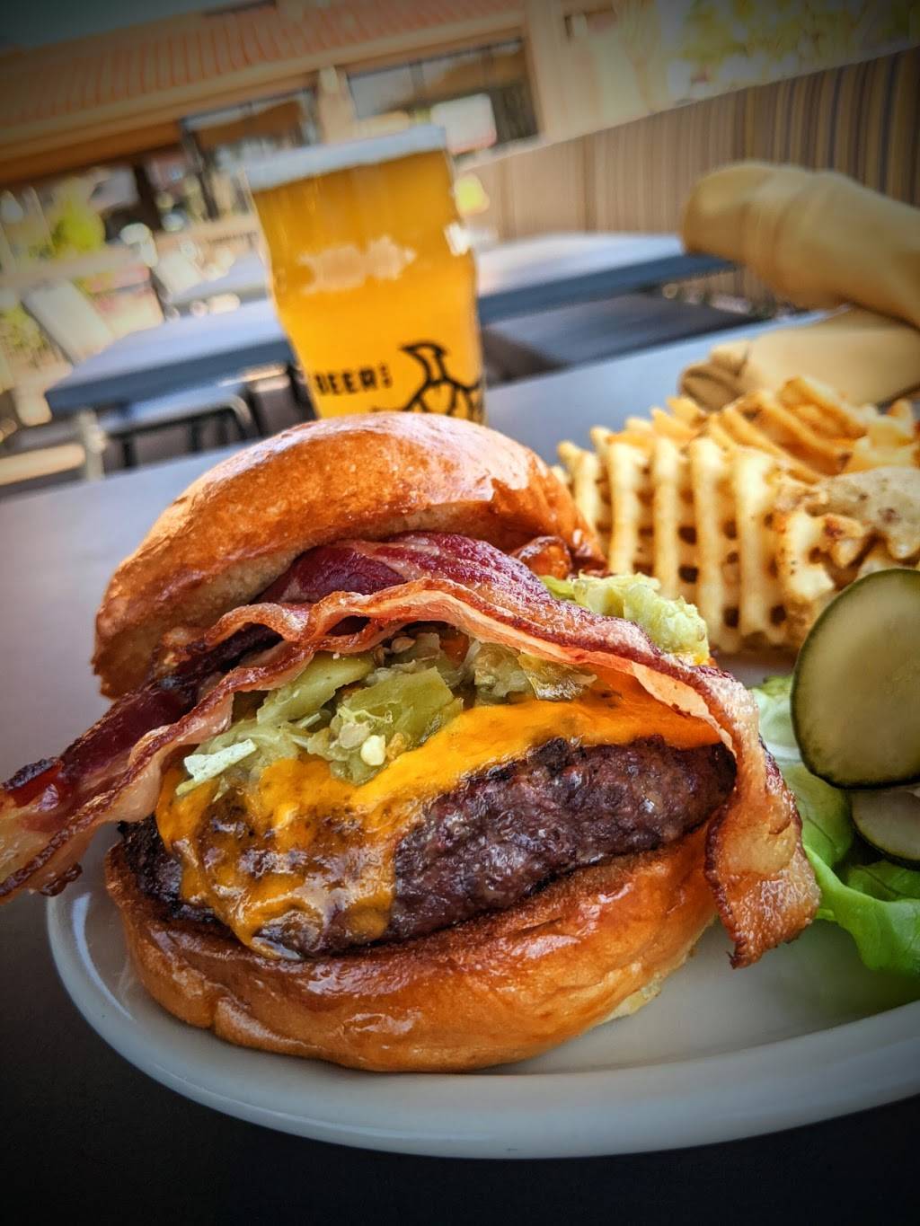 PHX Beer Co. Scottsdale Restaurant | restaurant | 8300 N Hayden Rd, Scottsdale, AZ 85258, USA | 4805718645 OR +1 480-571-8645