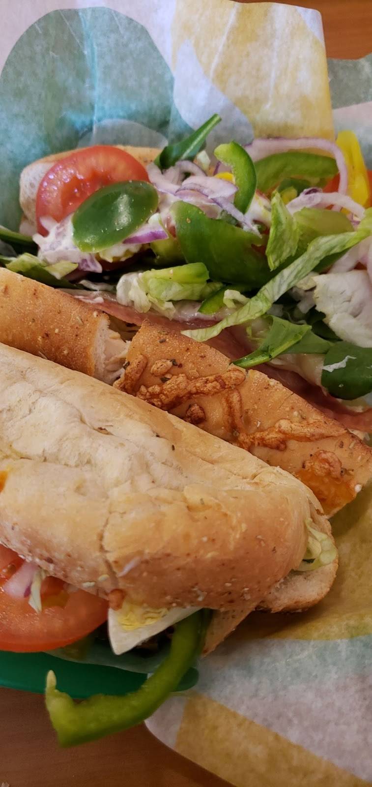Subway | meal takeaway | 515 E Grant Rd Suite 101, Tucson, AZ 85705, USA | 5207925785 OR +1 520-792-5785